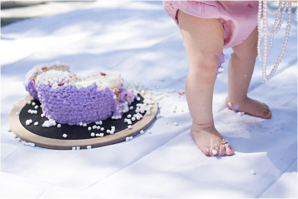 Cake Smash, Gold Coast Family Photographer, Gold Coast Childrens Photographer, Angie Duncan Photography, www.angieduncan.com.au